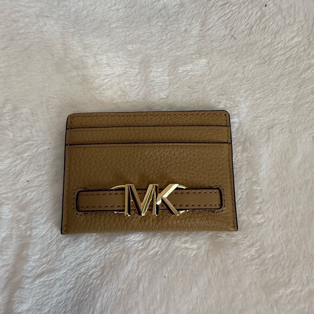 Michael Kors Camel Card Holder
